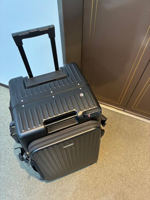 アウトドア特化型スーツケース 105L | 株式会社リベティ/スーツケース